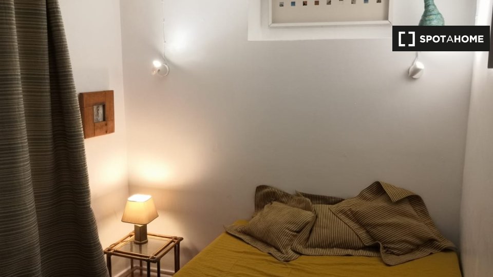 Apartment Lisbon, 1 bed — photo 4