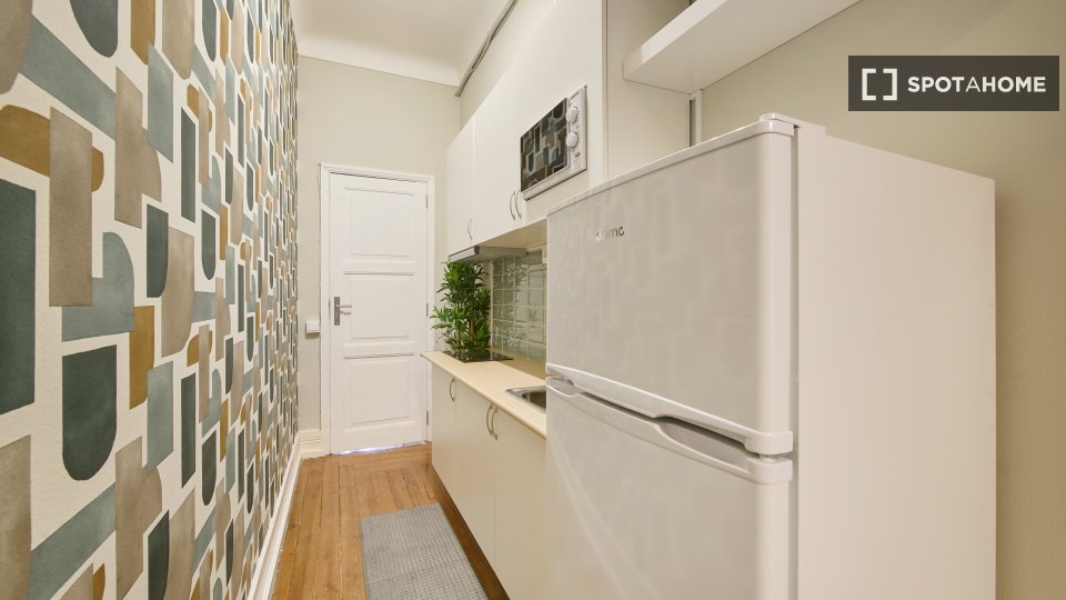 Apartment Lisbon, 1 bed — photo 19