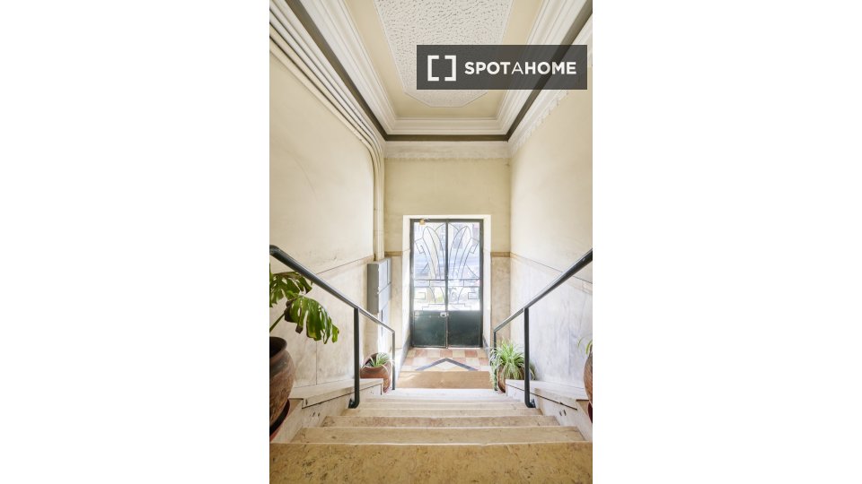 Double room Lisbon, 7 beds — photo 8