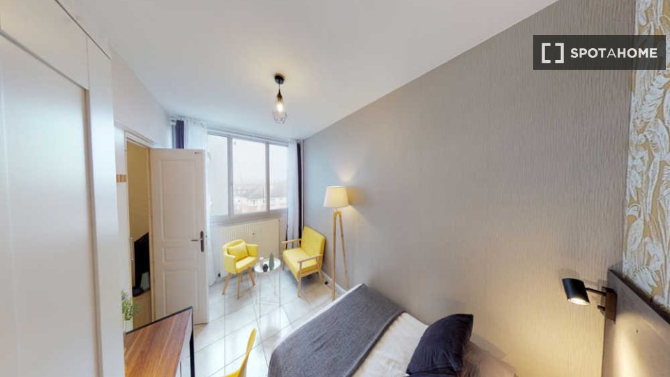 Double room Lille, 4 beds, 70m² — photo 1