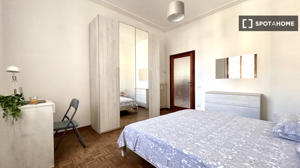 Double room Florence, 3 beds, 100m² — photo 4