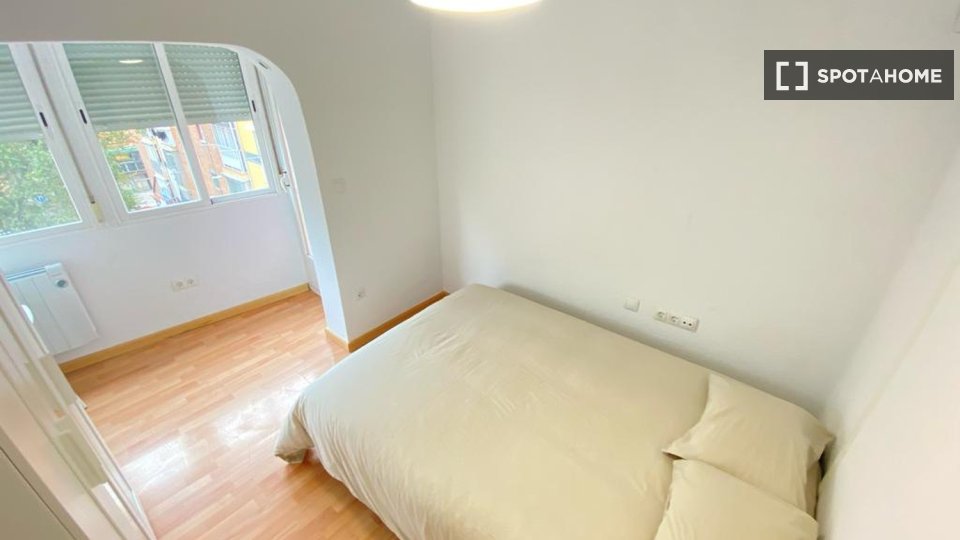 Double room Madrid, 4 beds — photo 2