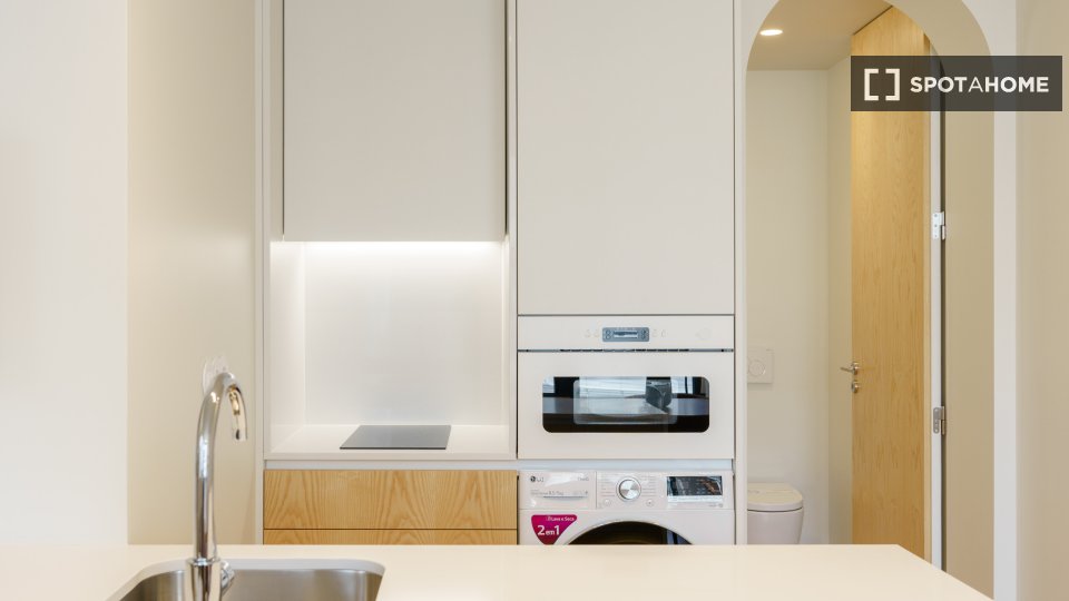 Apartment Porto, 1 bed, 55m² — photo 13