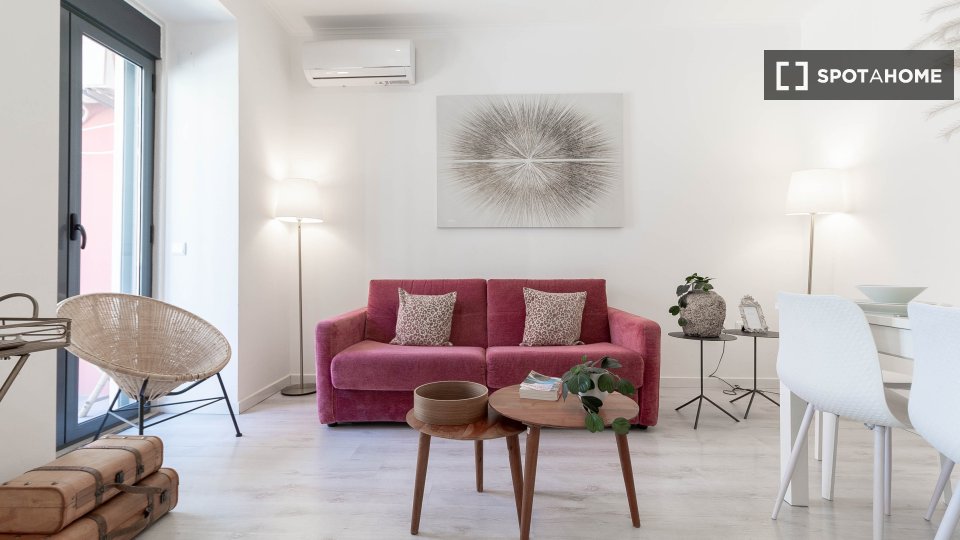Apartment Lisbon, 2 beds — photo 26