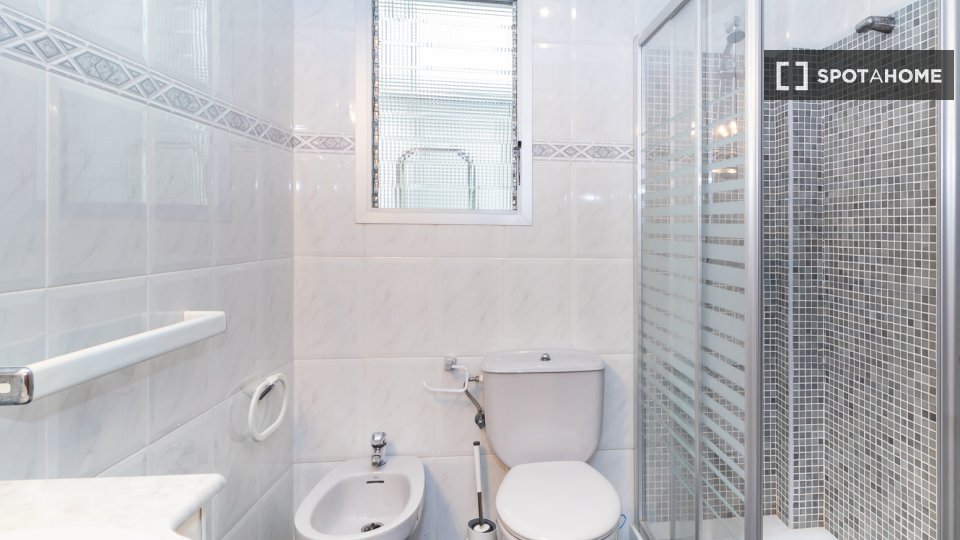 Apartment Valencia, 2 beds, 75m² — photo 16