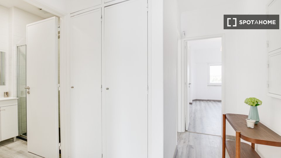 Apartment Lisbon, 2 beds — photo 11