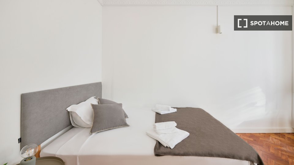 Double room Lisbon, 7 beds — photo 12