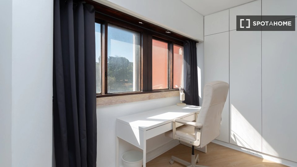 Double room Lisbon, 10 beds — photo 12