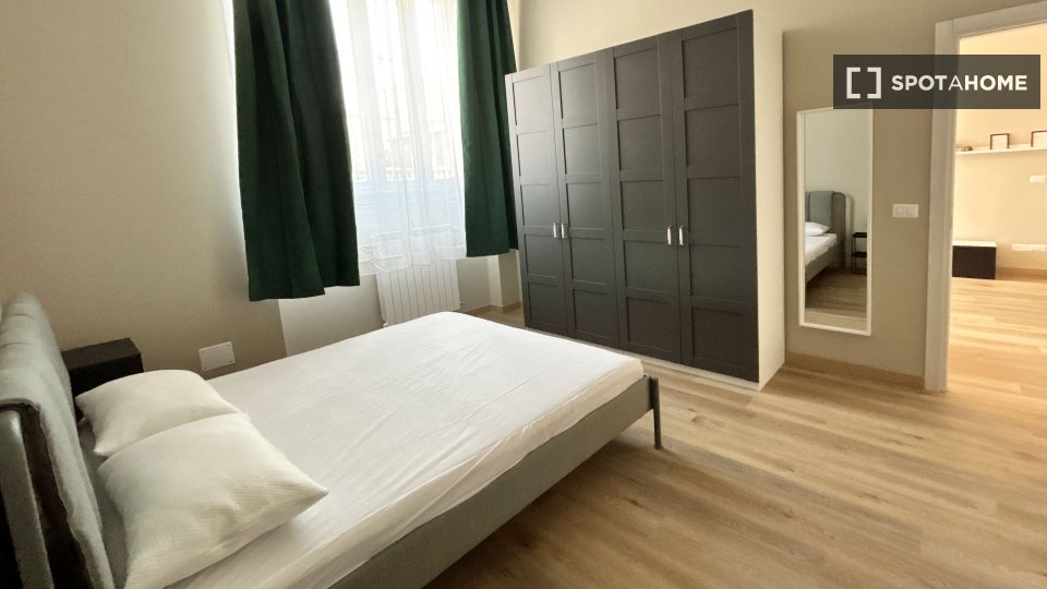 Double room Milan, 2 beds — photo 12