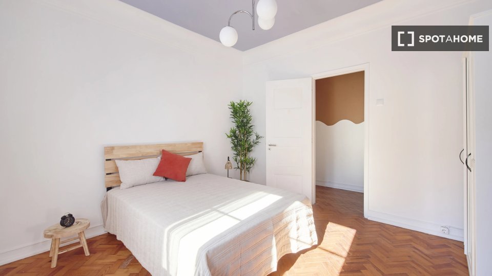 Double room Lisbon, 6 beds — photo 3