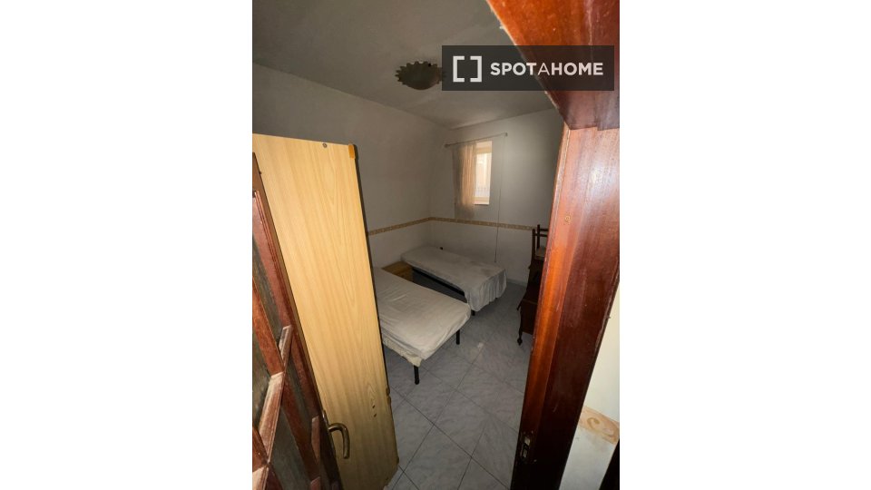 Double room Naples, 2 beds — photo 8