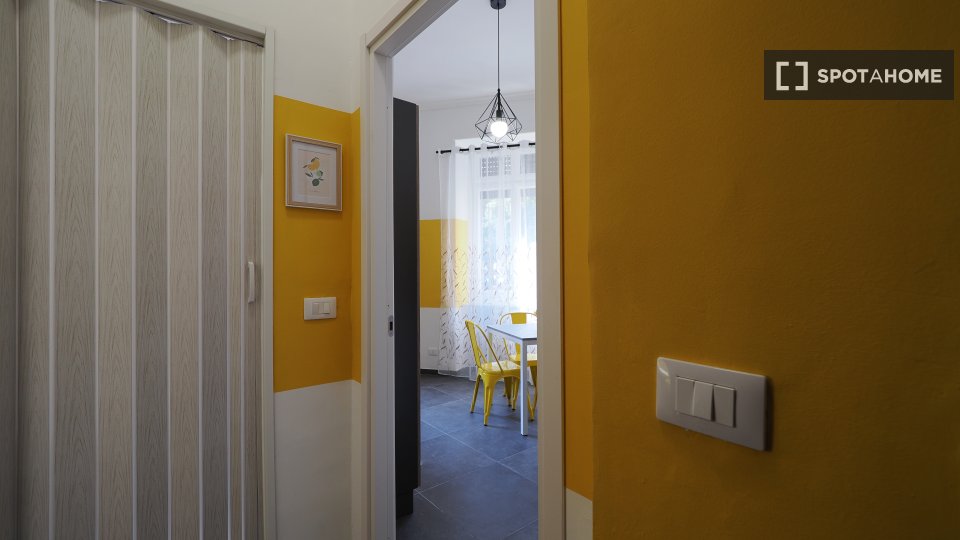 Double room Turin, 2 beds — photo 9