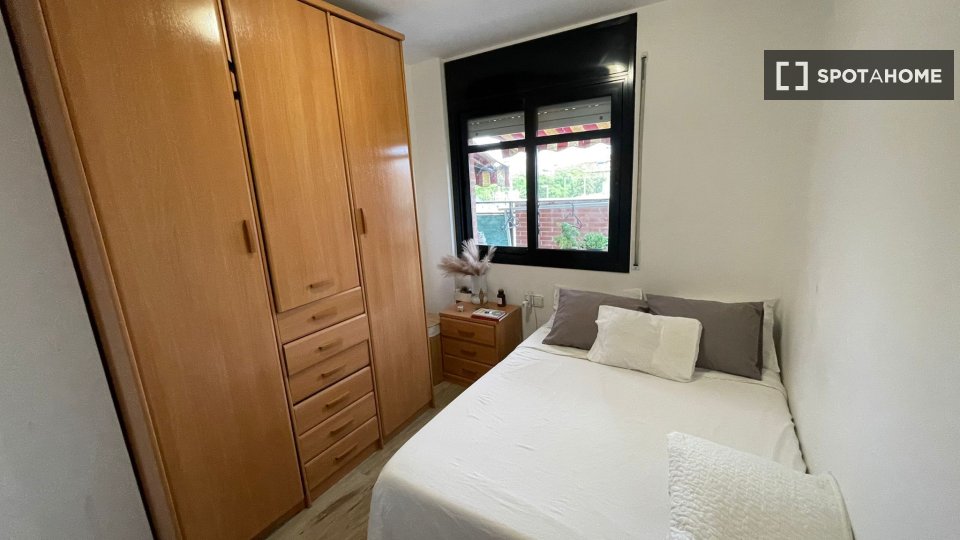 Double room Barcelona, 1 bed, 100m² — photo 14