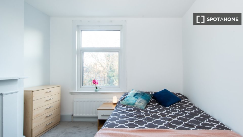 Double room London, 5 beds — photo 4