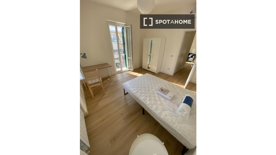 Double room Rome, 2 beds, 75m² — photo 2