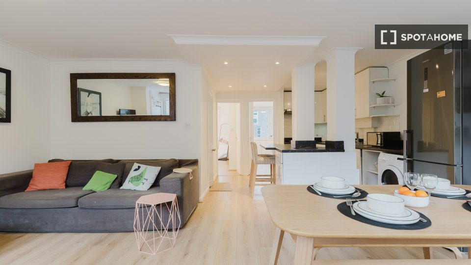 Apartment London, 2 beds — photo 20