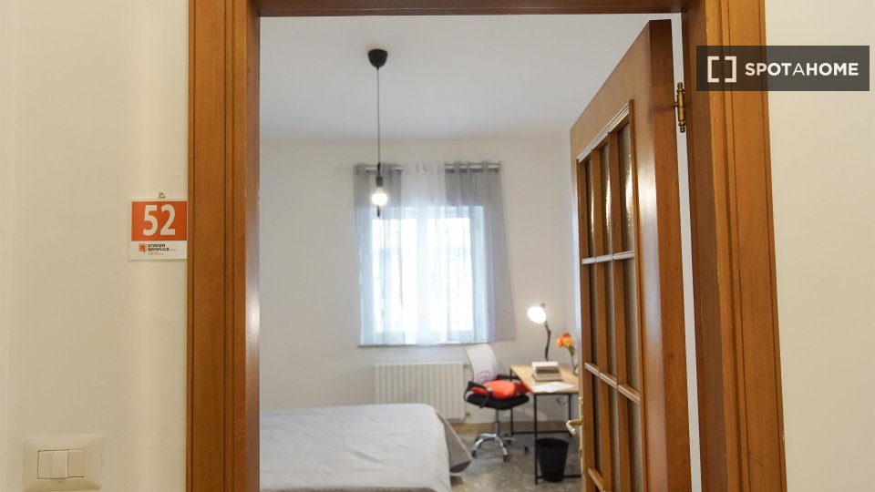 Double room Naples, 5 beds — photo 10
