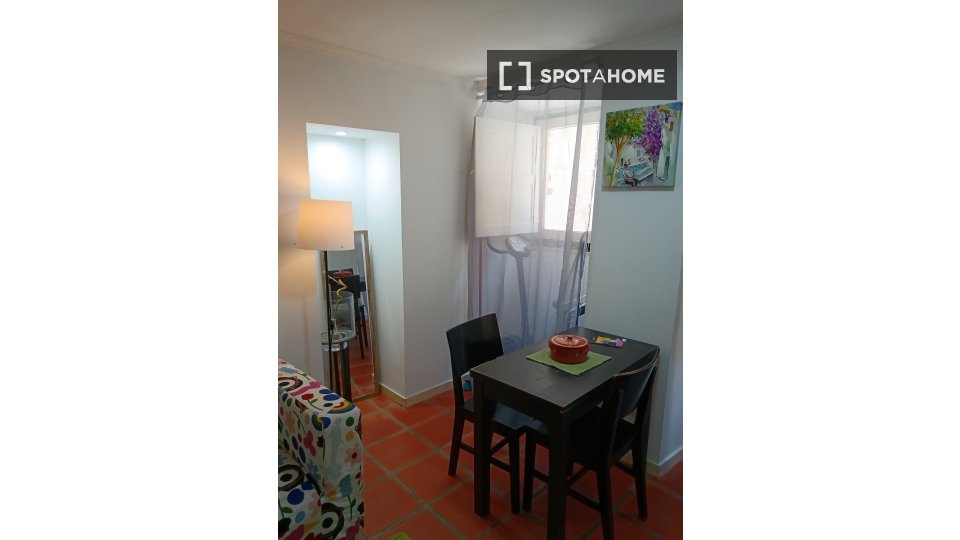 Apartment mono Lisbon, 38m² — photo 10