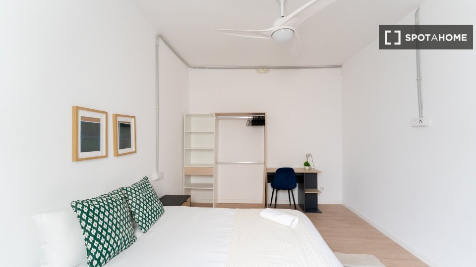 Double room Madrid, 10 beds — photo 49