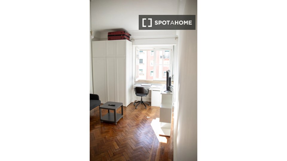 Double room Lisbon, 7 beds — photo 1