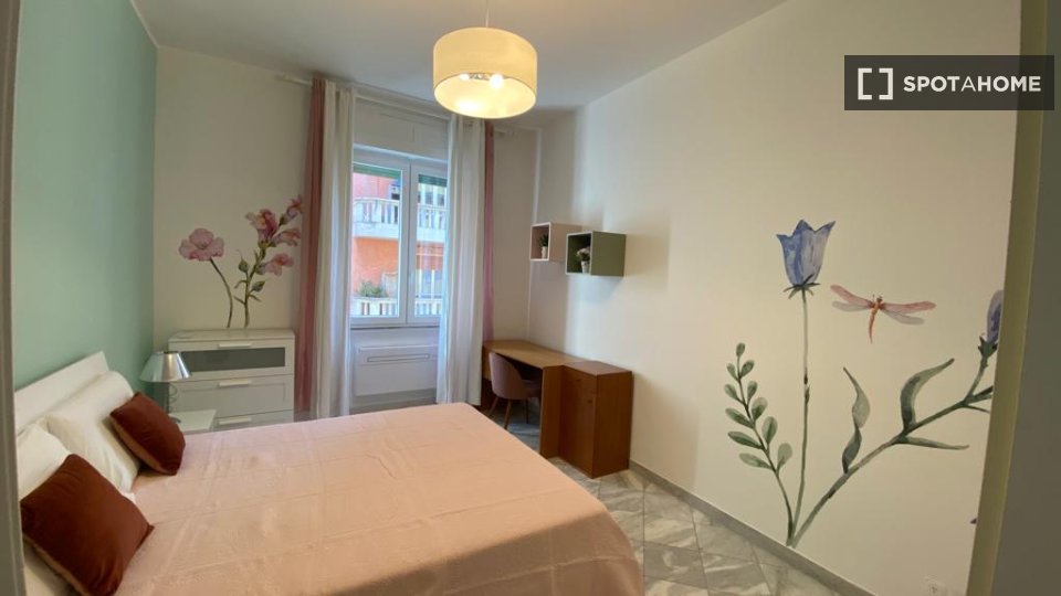 Double room Rome, 3 beds, 100m² — photo 12