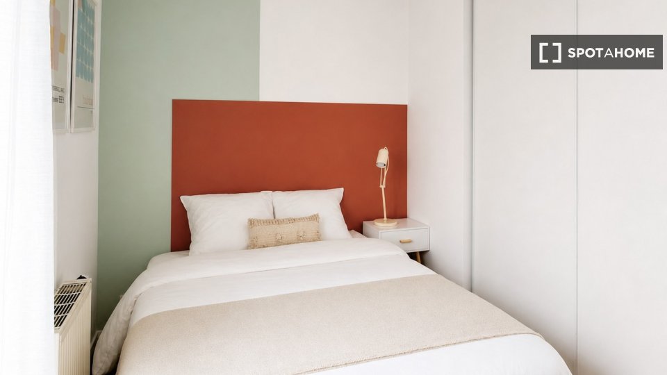 Chambre double Paris, 4 chambres — photo 34