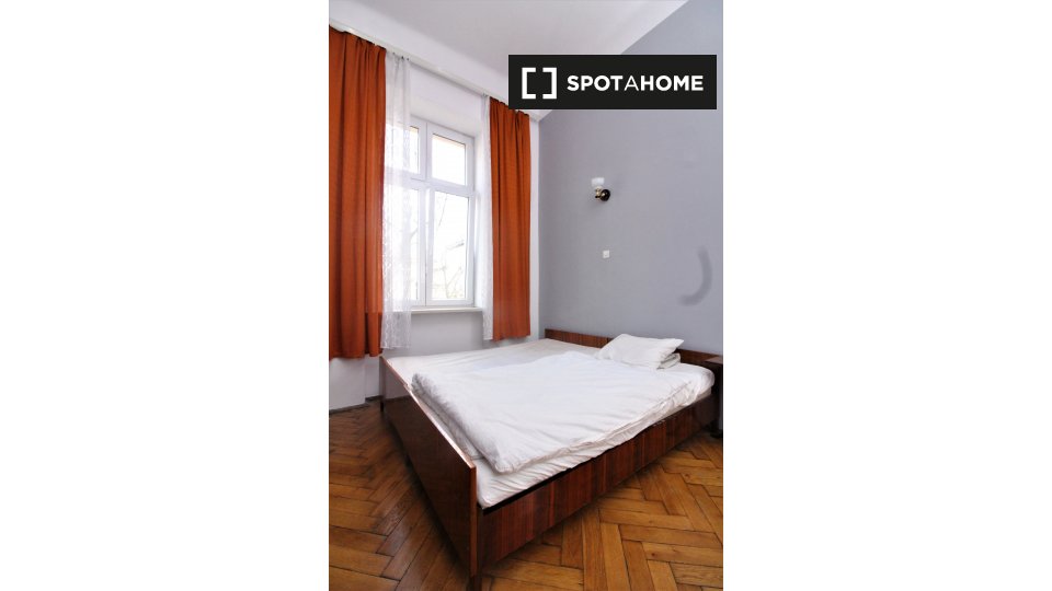 Double room Krakow, 2 beds — photo 1