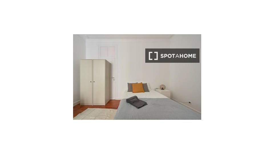 Double room Lisbon, 6 beds — photo 4