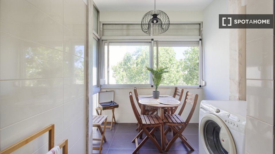 Double room Lisbon, 5 beds — photo 19