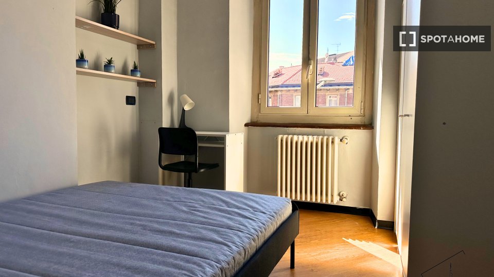 Double room Turin, 2 beds — photo 13