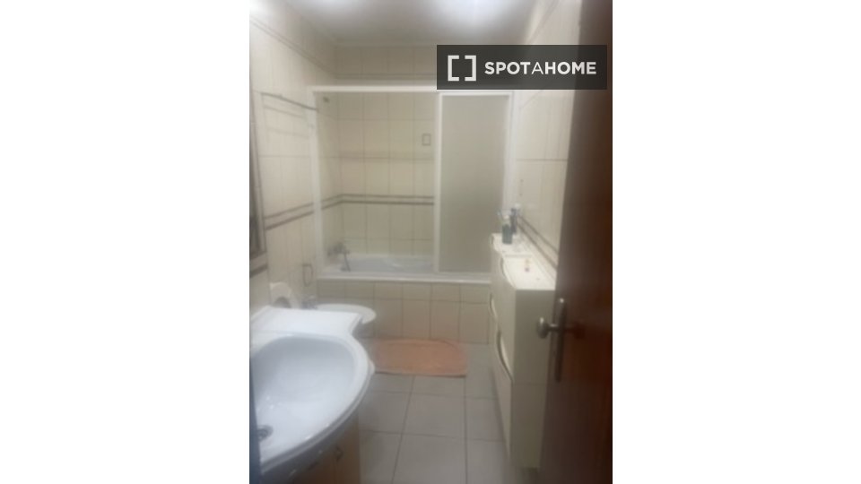 Apartment Lisbon, 3 beds — photo 8