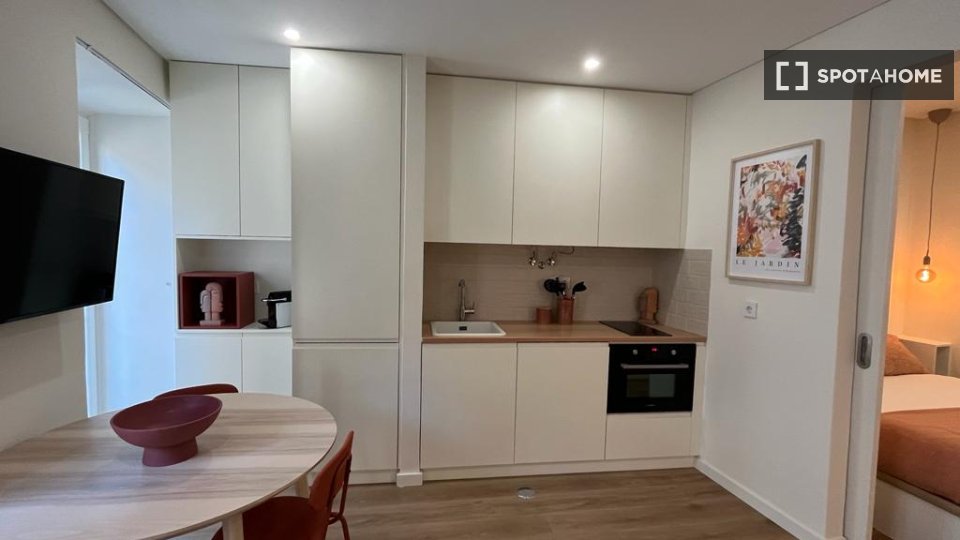 Apartment Lisbon, 1 bed, 40m² — photo 14