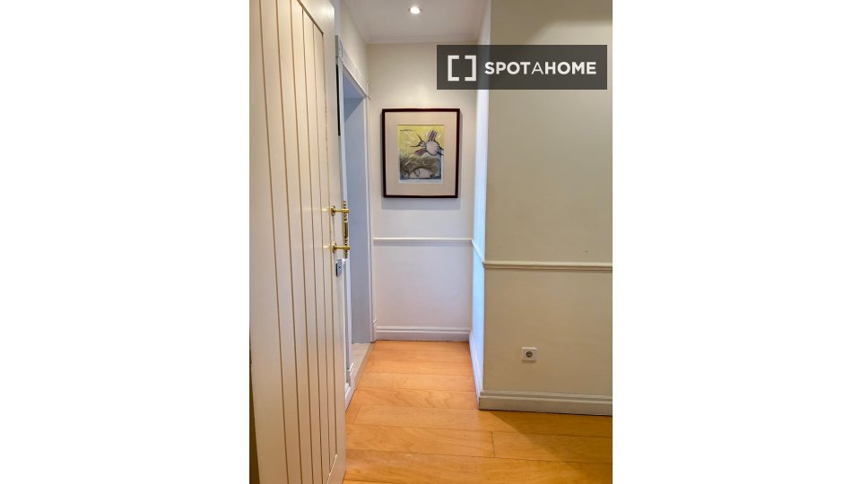 Apartment Lisbon, 3 beds — photo 13