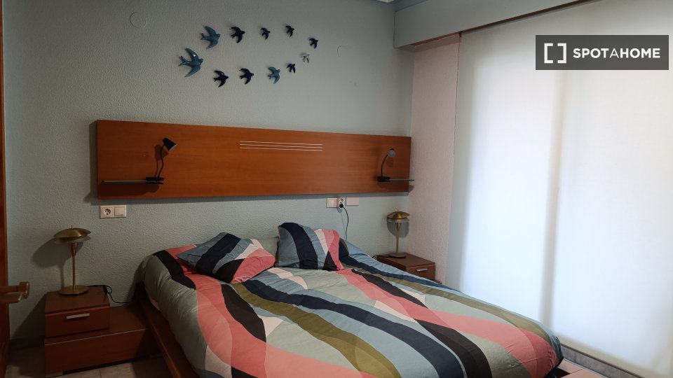Apartment Alicante, 3 beds, 77m² — photo 9