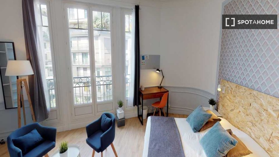 Double room Paris, 6 beds, 120m² — photo 9