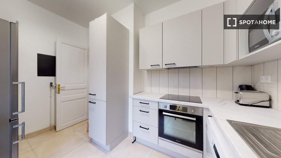 Double room Paris, 18 beds — photo 24