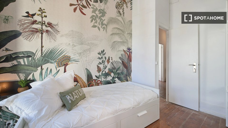 Double room Lisbon, 13 beds — photo 13