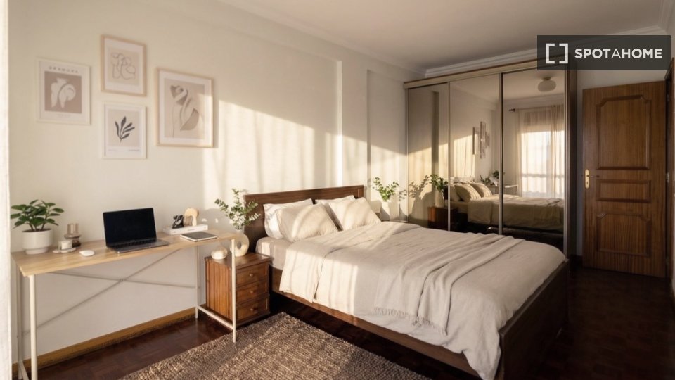 Double room Lisbon, 2 beds, 64m² — photo 9