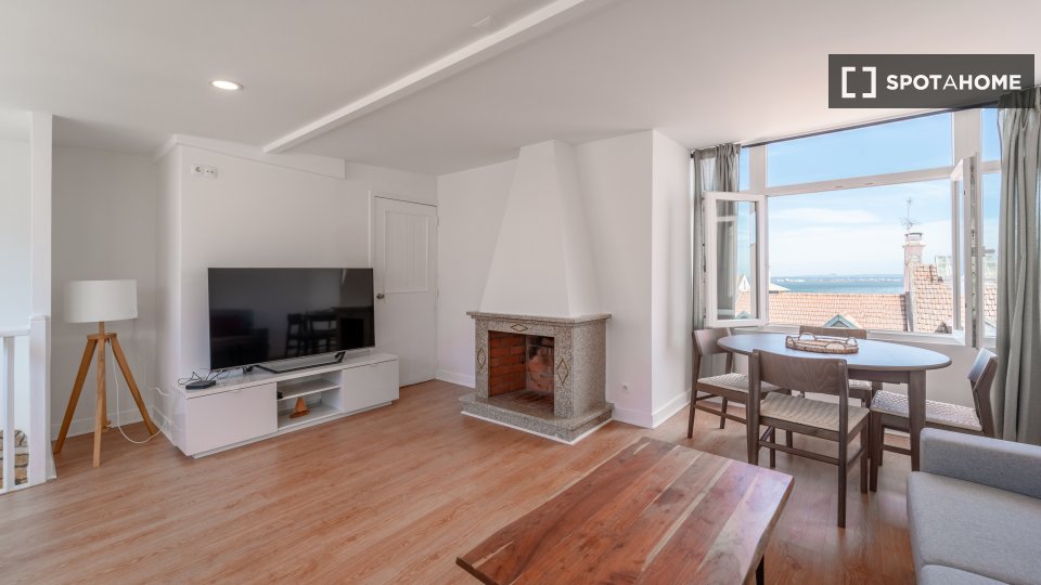 Apartment Lisbon, 2 beds, 97m² — photo 13