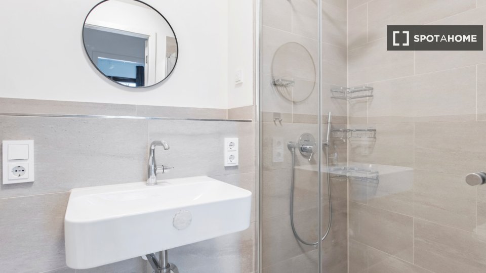 Apartment Berlin, 2 beds, 81m² — photo 8