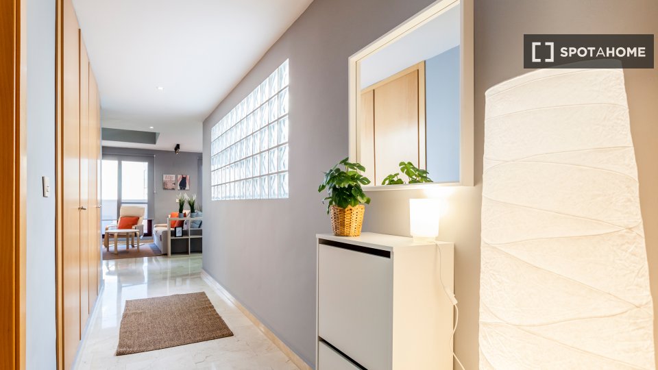 Apartment Valencia, 1 bed, 125m² — photo 8