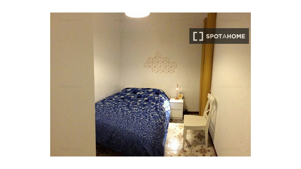 Double room Barcelona, 6 beds — photo 19