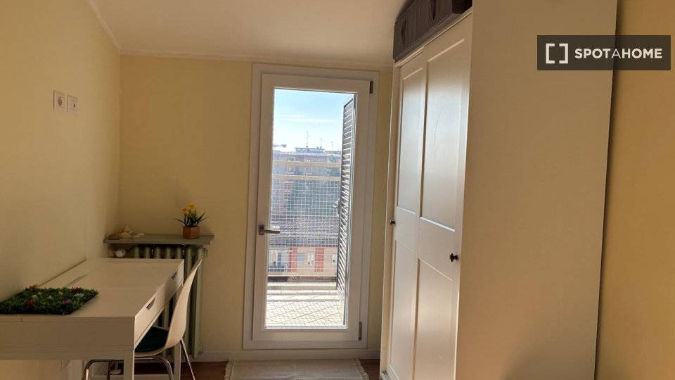 Double room Milan, 3 beds — photo 10