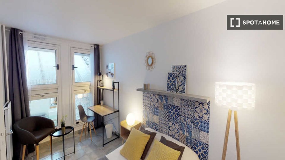 Double room Paris, 5 beds, 140m² — photo 13