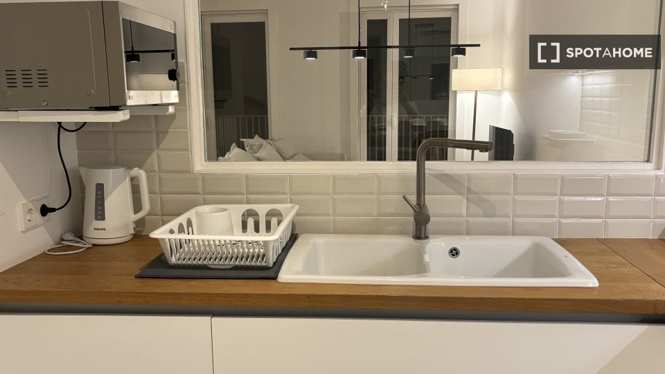 Apartment Lisbon, 1 bed, 80m² — photo 10