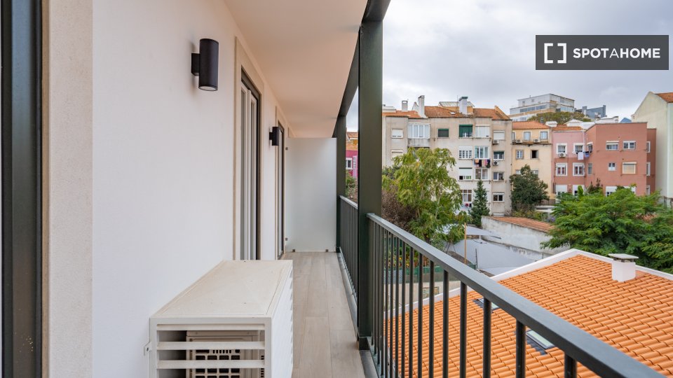 Apartment mono Lisbon, 35m² — photo 12