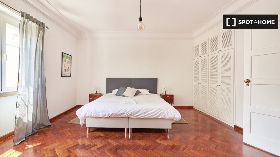 Double room Lisbon, 7 beds, 200m² — photo 18