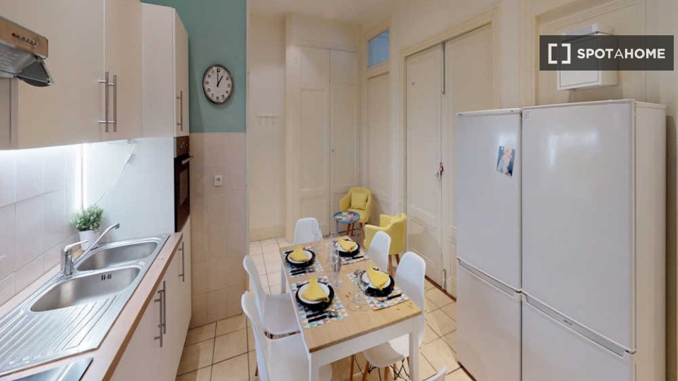 Double room Lyon, 4 beds, 110m² — photo 7