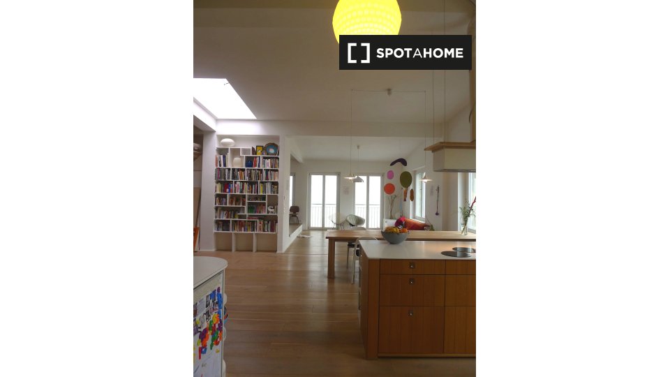 Apartment Berlin, 2 beds, 150m² — photo 1