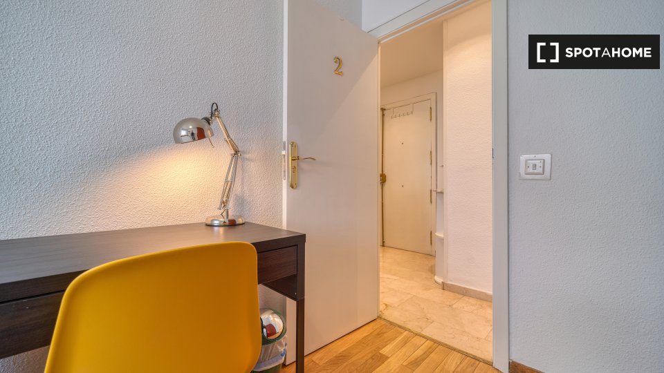 Double room Madrid, 4 beds, 50m² — photo 14